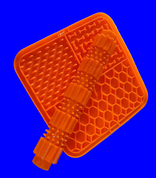 🧡 DogMa TV Beschäftigungs-Set Orange – Wurfstick & Schleckmatte inkl. persönlichem Gruß